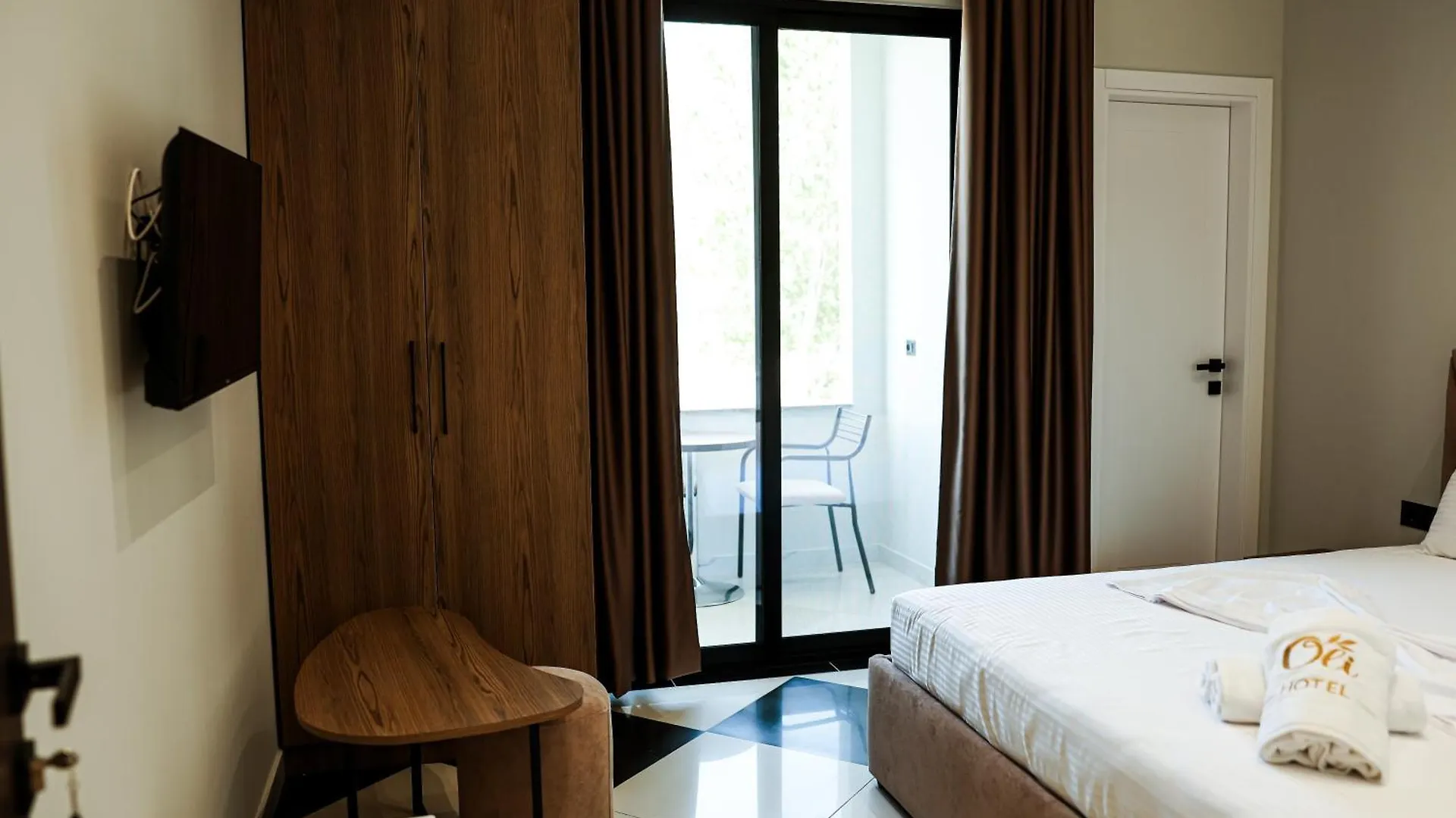 ***  Oli Hotel Фуша-Круя Албания